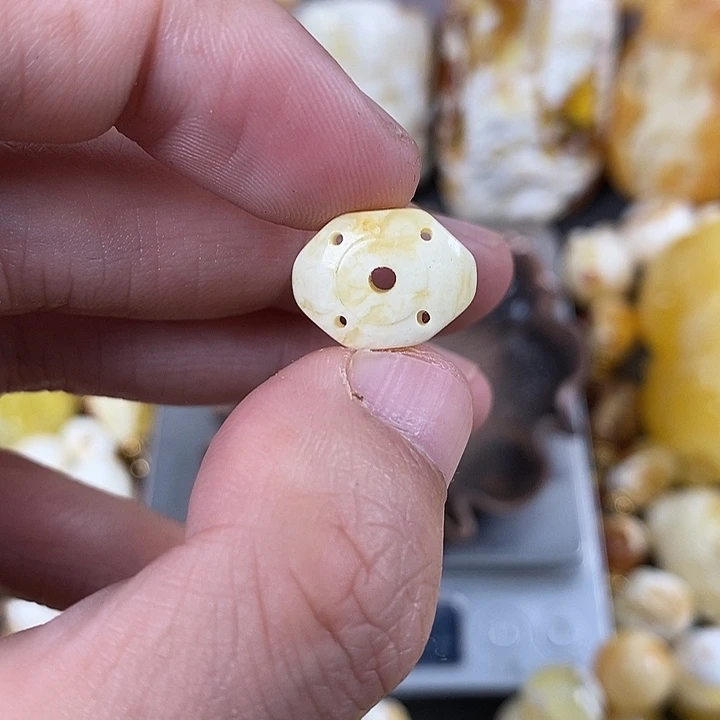 琥珀未镶嵌珠宝奇石我