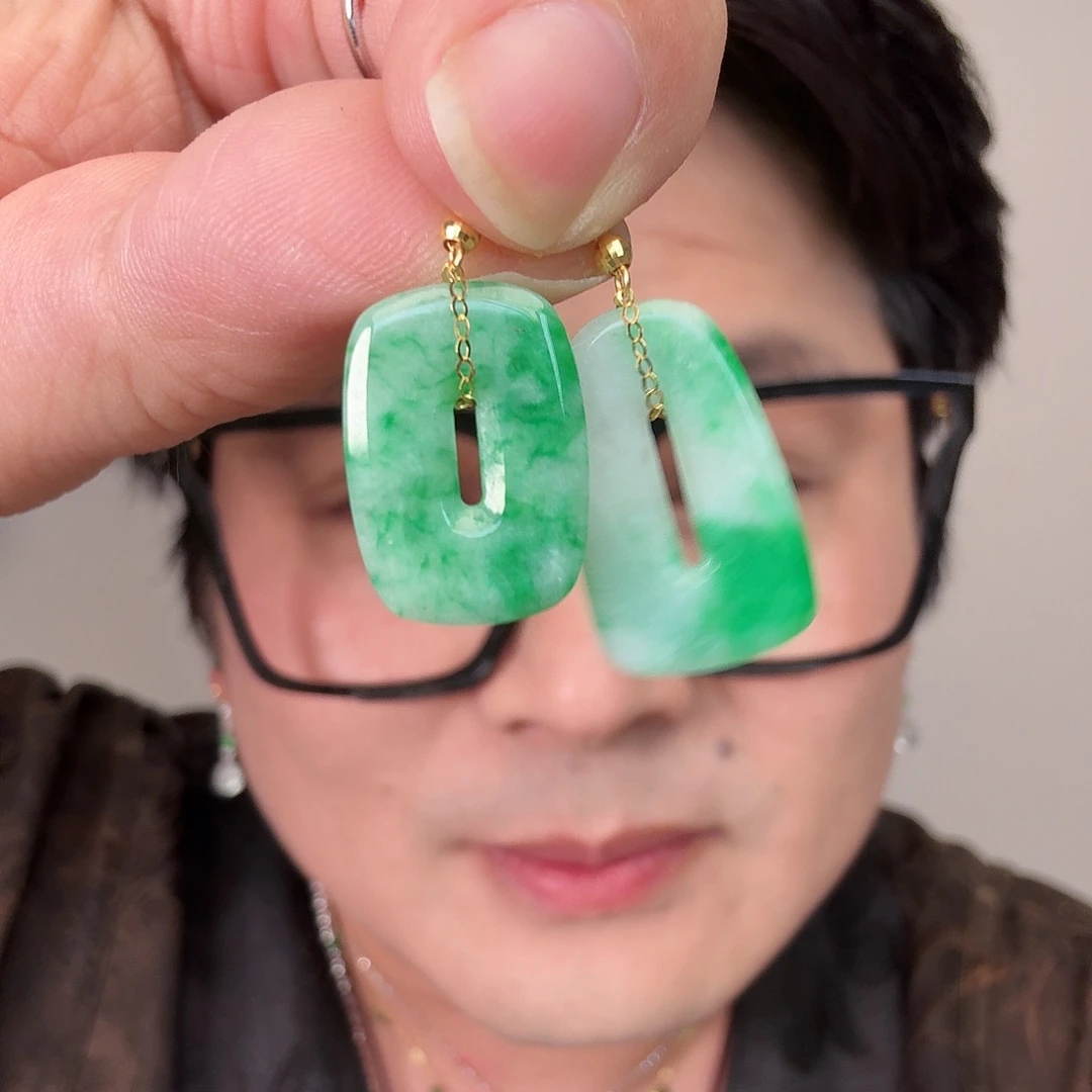 翡翠18K金镶嵌颈饰多样性一个