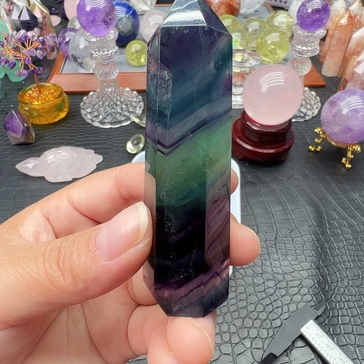 水晶未镶嵌珠宝半成品350