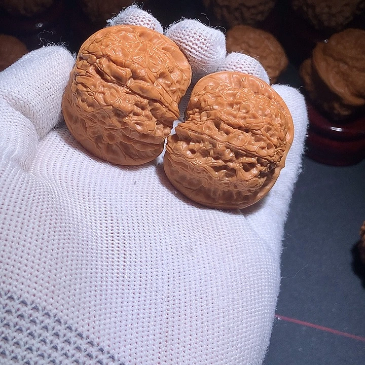 把件文玩核桃40血麒麟文玩核桃