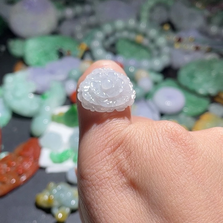 颈饰未镶嵌翡翠天