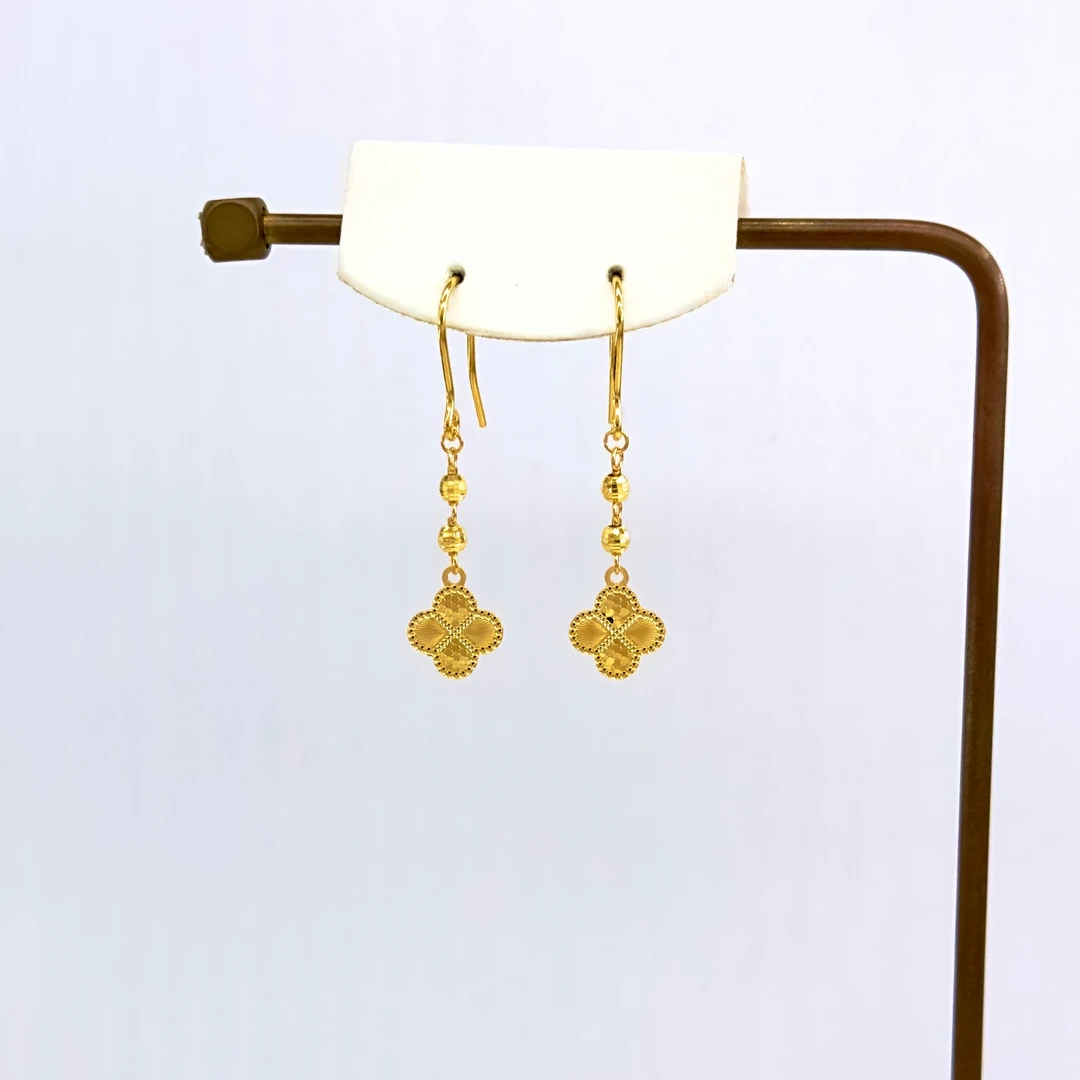 庚震黄金足金999四叶草龙鳞拉丝蹦迪珠耳钩耳坠2.37