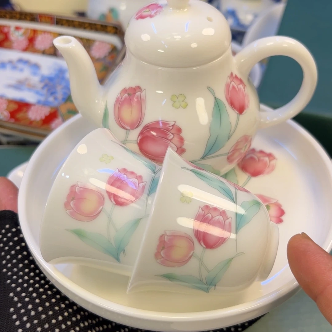 瓷器瓷我瓷我吃哦瓷器