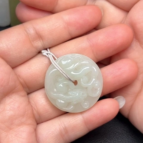 和田玉挂件未镶嵌刚****8