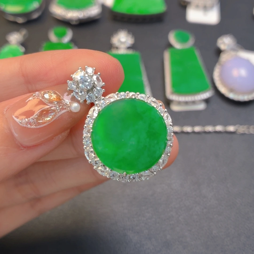 翡翠银S925镶嵌颈饰