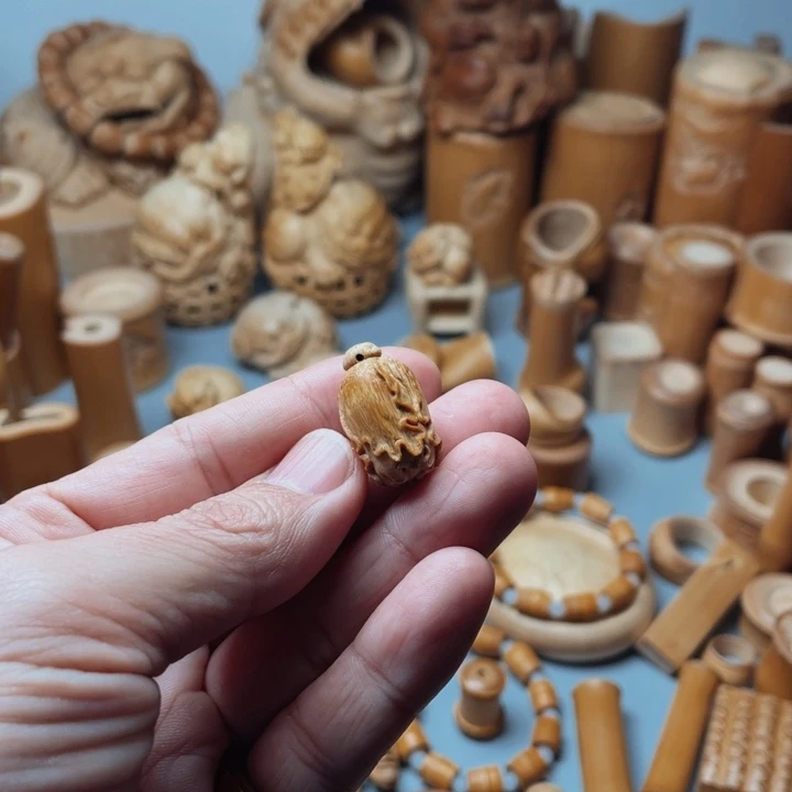 困*R雕手办玩一个