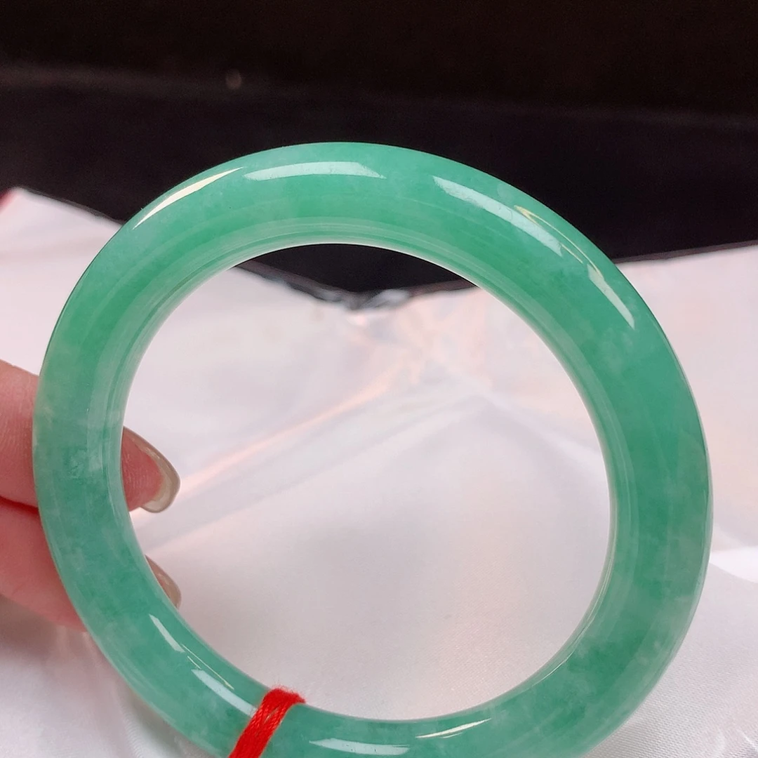 【闪购商品】未镶嵌手镯翡翠58