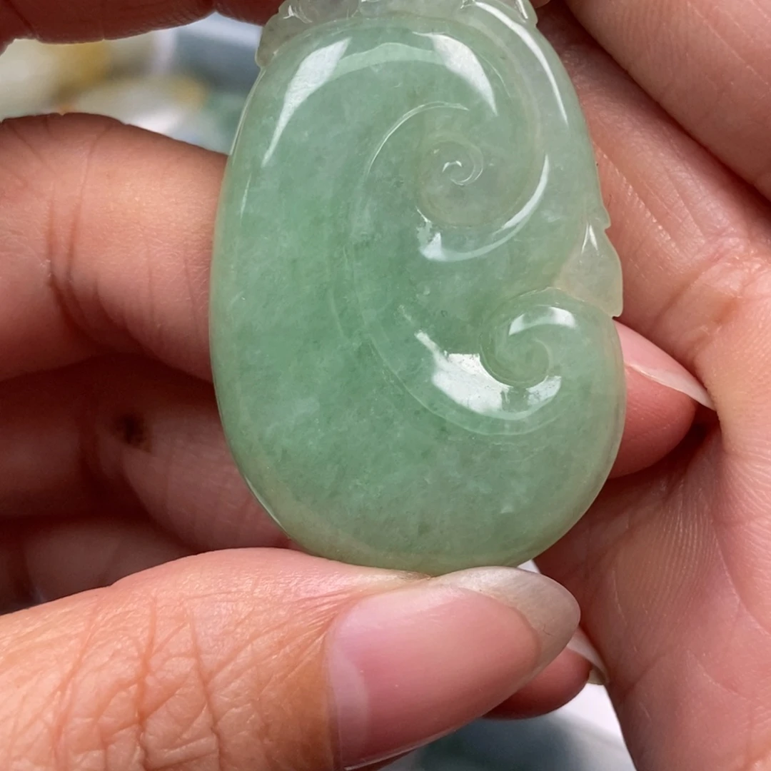 幸***使翡翠未镶嵌颈饰翡翠