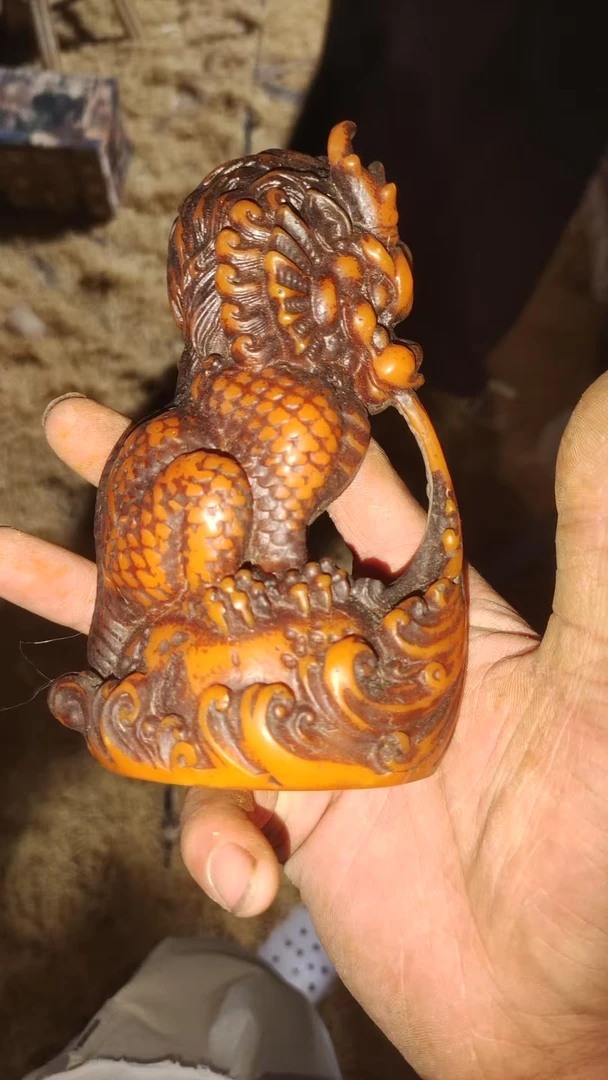 1个低头小龙摆件链接