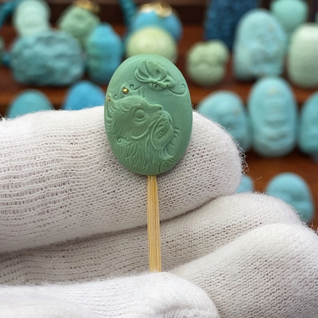 绿松石未镶嵌珠宝奇石