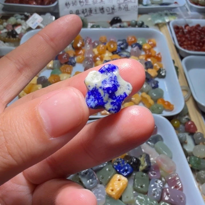 和田玉未镶嵌珠宝半成品
