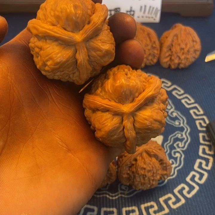 桃核吊坠天*蛤蟆头三棱