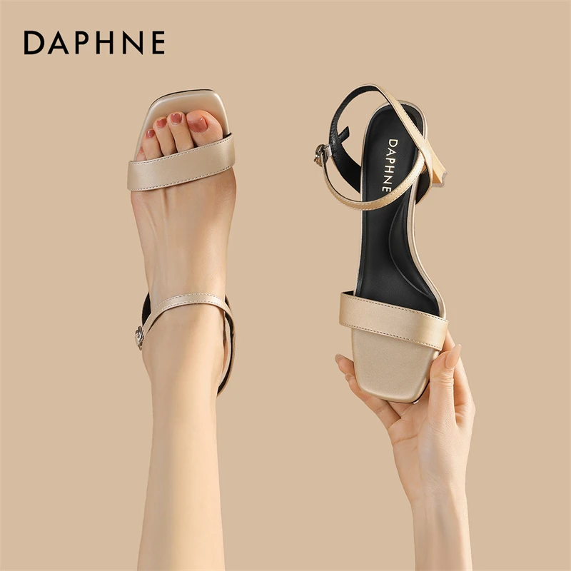 新款夏季女款高跟粗跟凉鞋气质优雅一字带露趾休闲日常凉靴