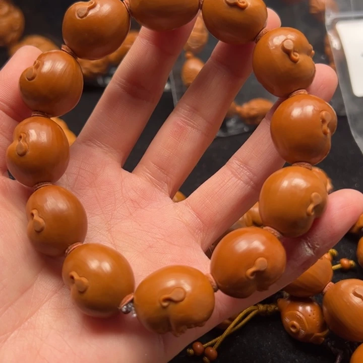 安***司吊坠橄榄核19开心