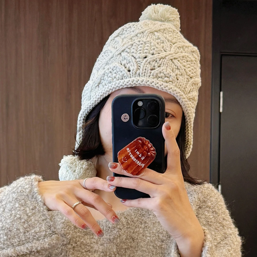 【MGDM】手工制作保暖护耳复古大毛球针织帽女2024秋冬SN240020