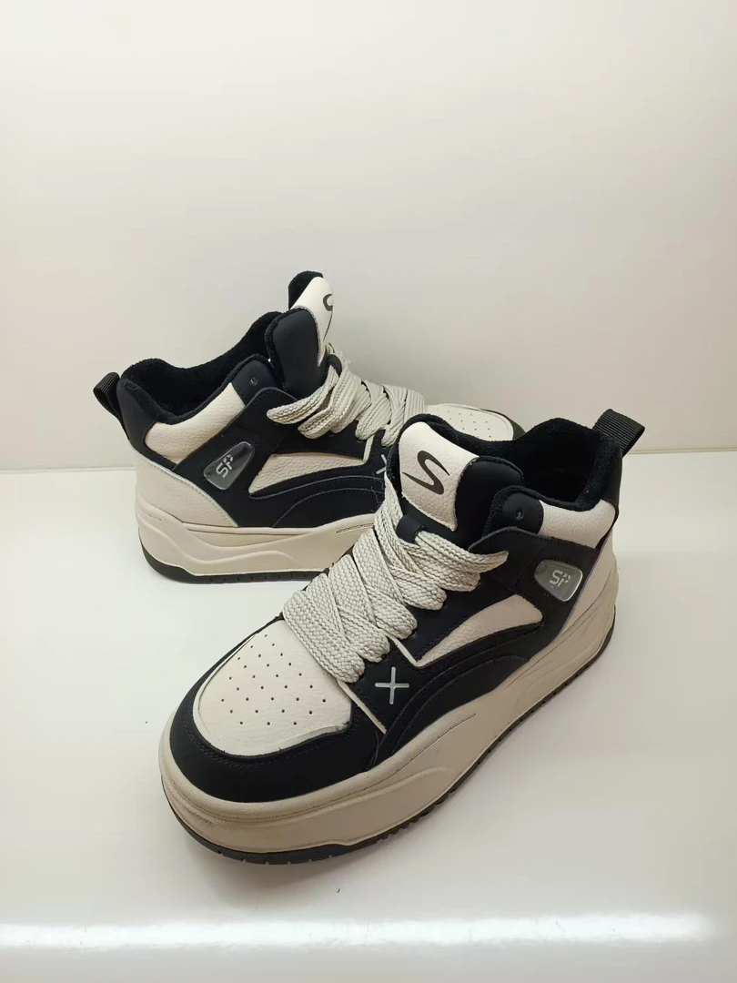 新款气质休闲百搭女士[大棉]休闲鞋A/TM/701-1