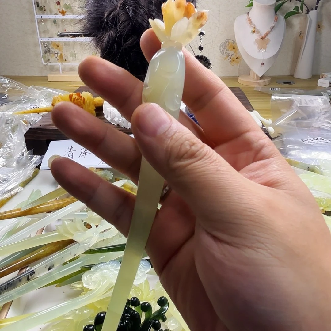 蛇纹石玉发饰合金