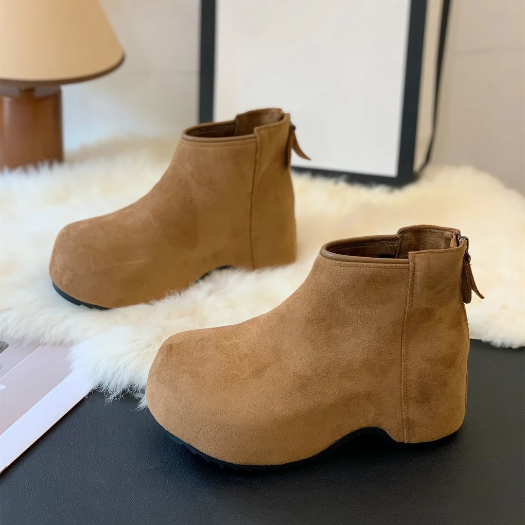 韩版复古绒面隐形内增高时髦洋气百搭马丁靴2025秋冬新款潮酷短靴