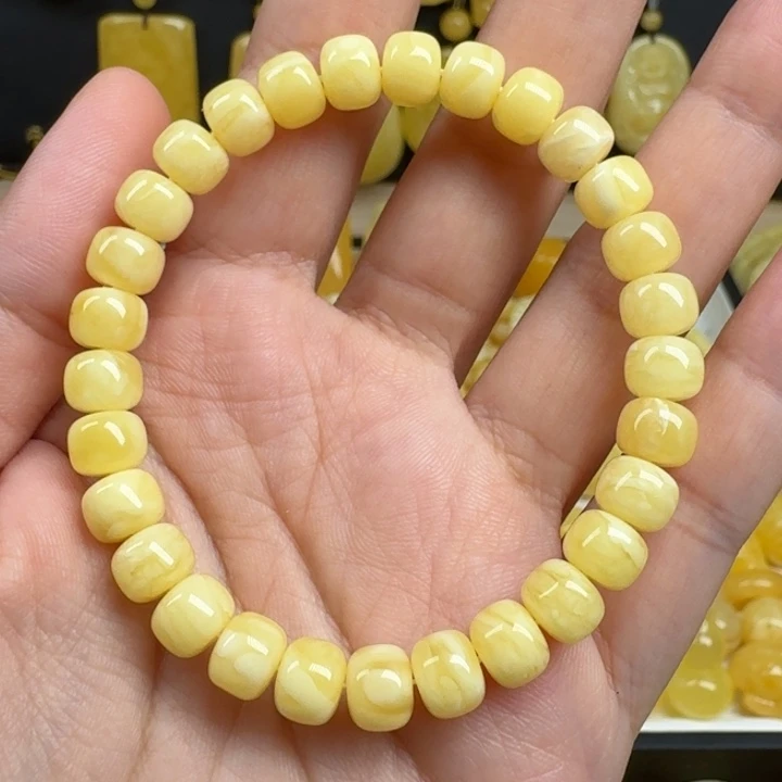 蜜蜡未镶嵌珠宝奇石