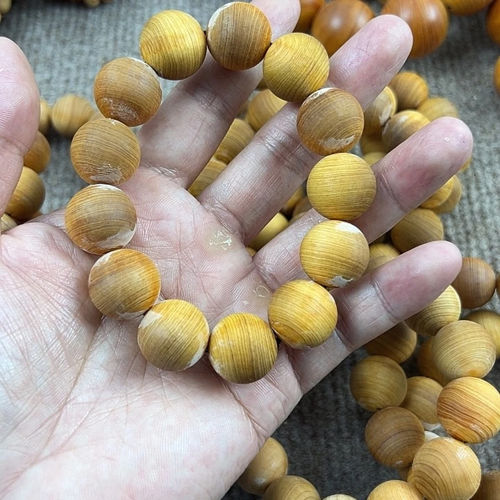 木太行崖柏1.8陈化。。。。。。。