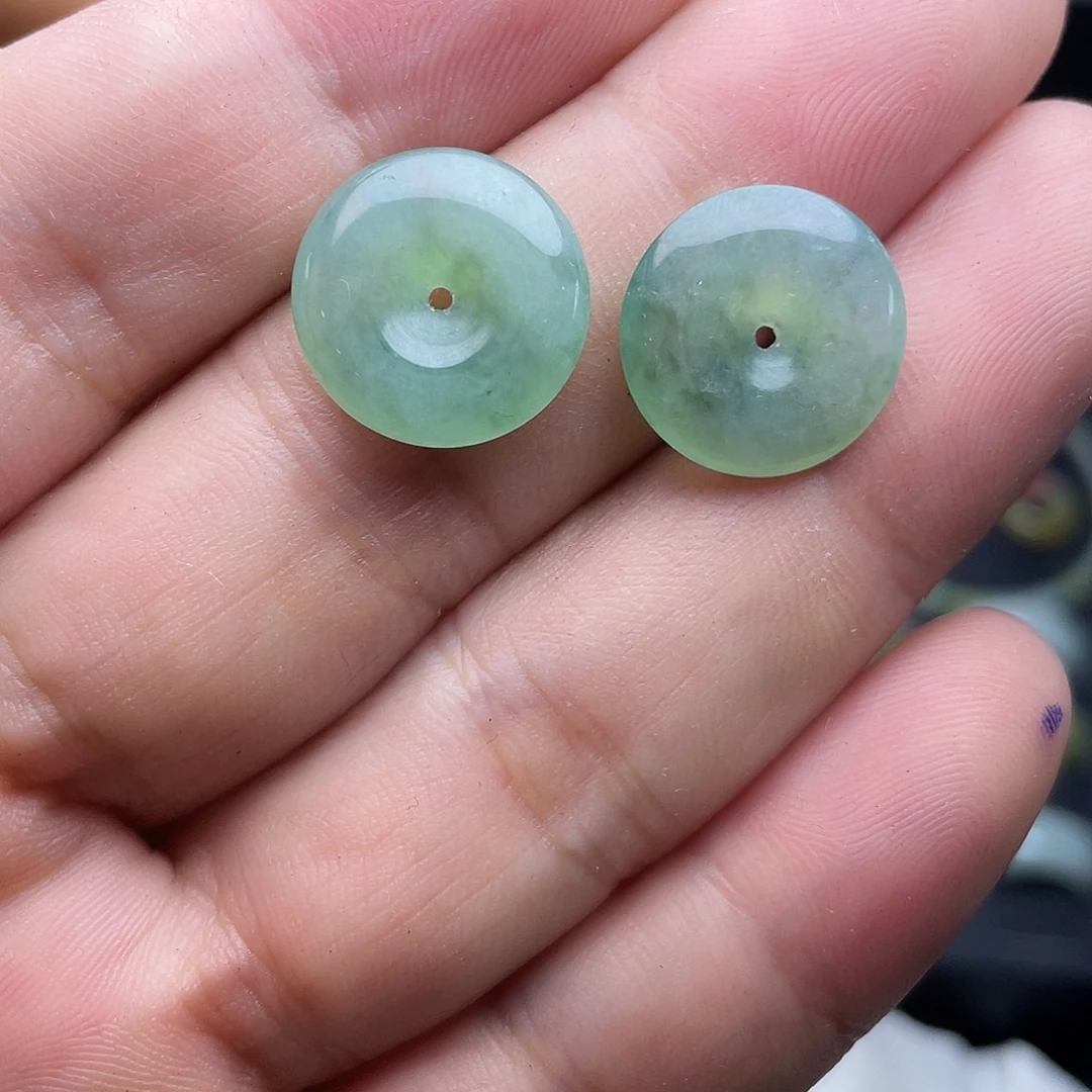 定制翡翠未镶嵌平安扣