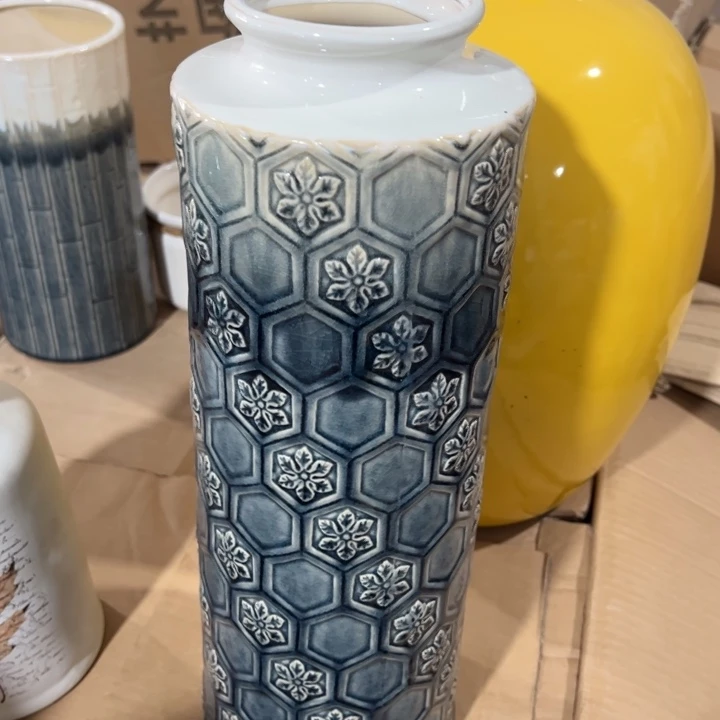 陶瓷花瓶摆件外贸出口（微瑕）