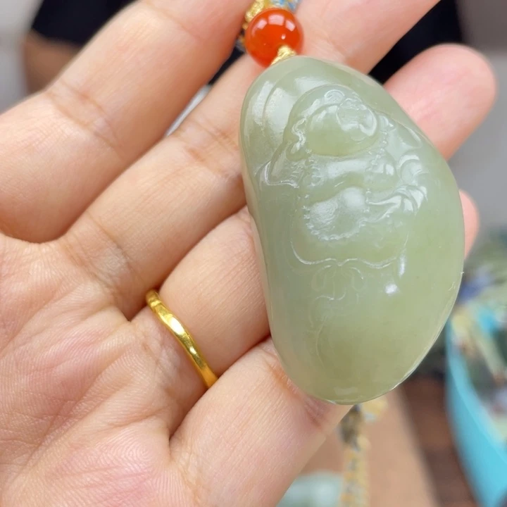 颈饰未镶嵌和田玉