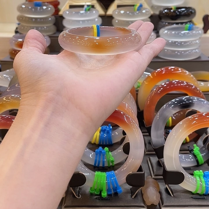 玛瑙/玉髓未镶嵌手镯43