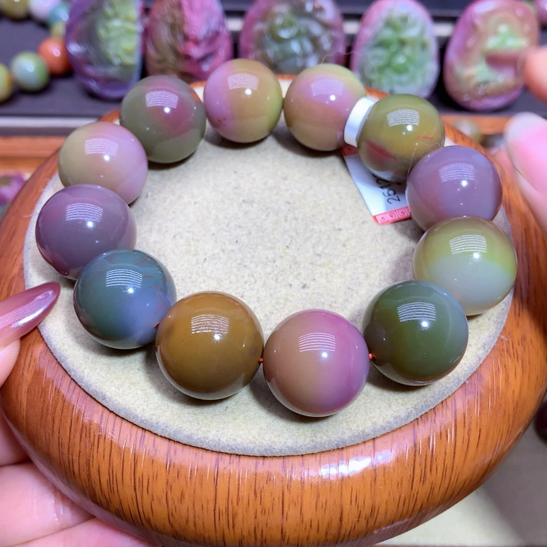 玛瑙手链未镶嵌好****）盐源