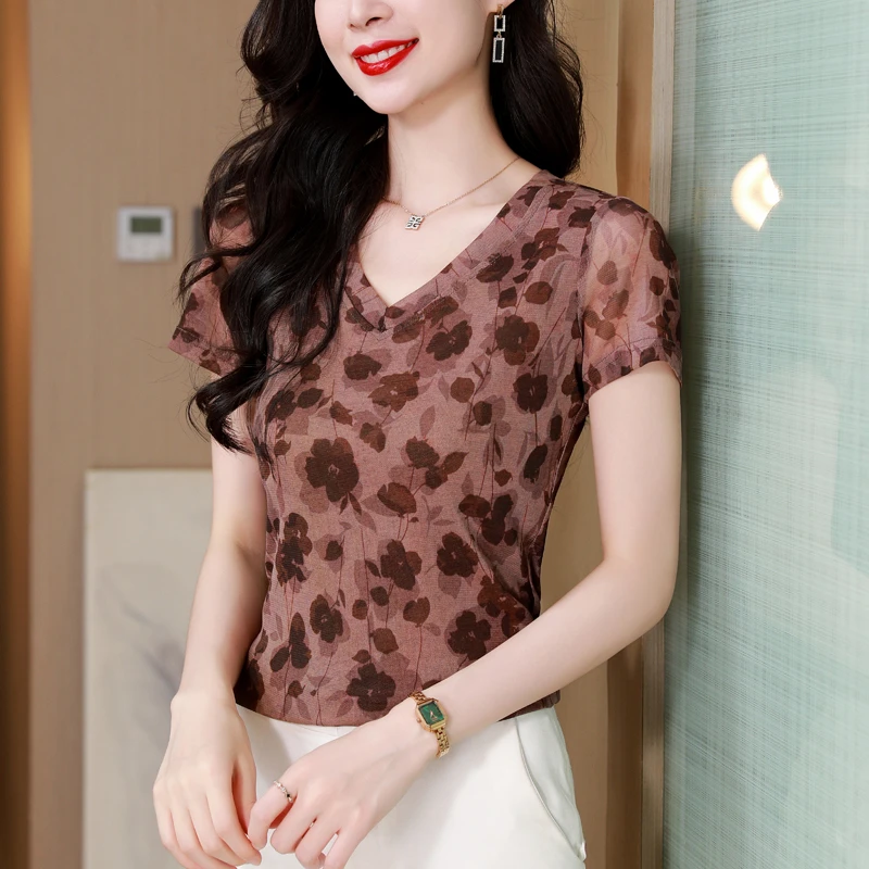 设计感圆领小众短款修身夏装打底衫印花白色洋气气质套装显瘦t恤