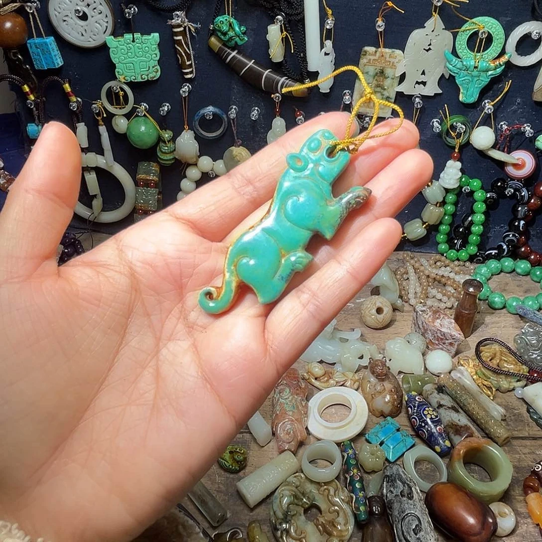 未镶嵌和田玉挂件仲*?