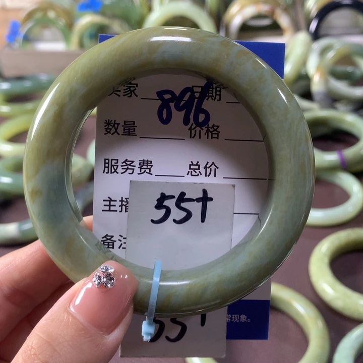 蛇纹石玉未镶嵌手镯896
