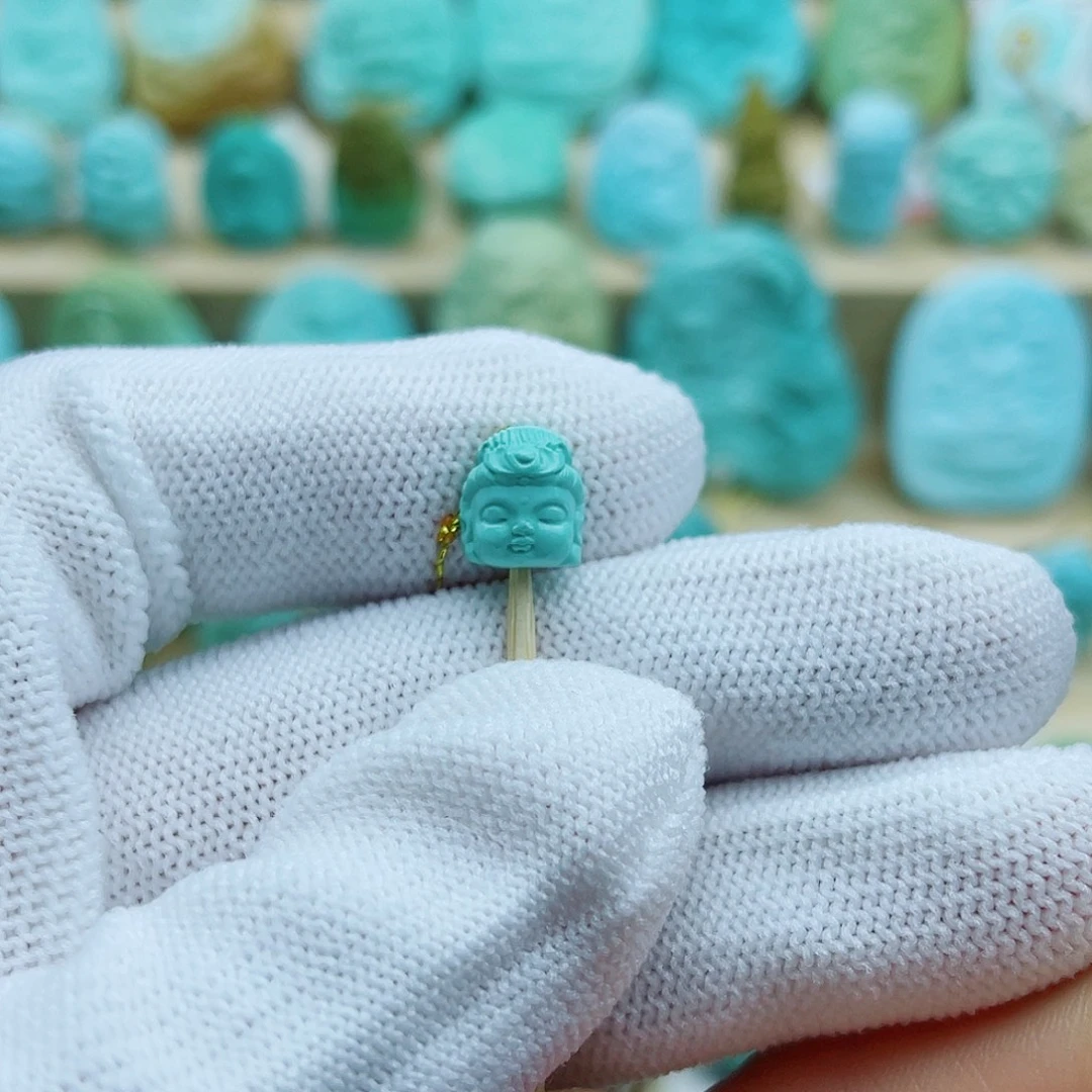 绿松石未镶嵌珠宝奇石