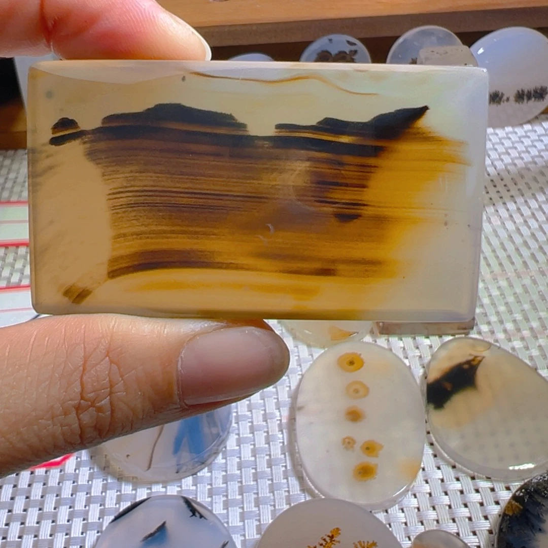 玛瑙/玉髓未镶嵌颈饰