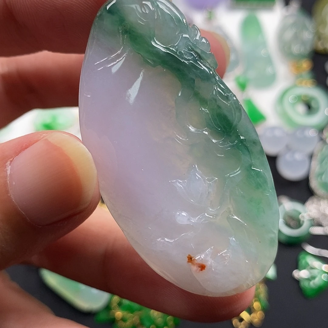 翡翠18K金镶嵌颈饰翡翠