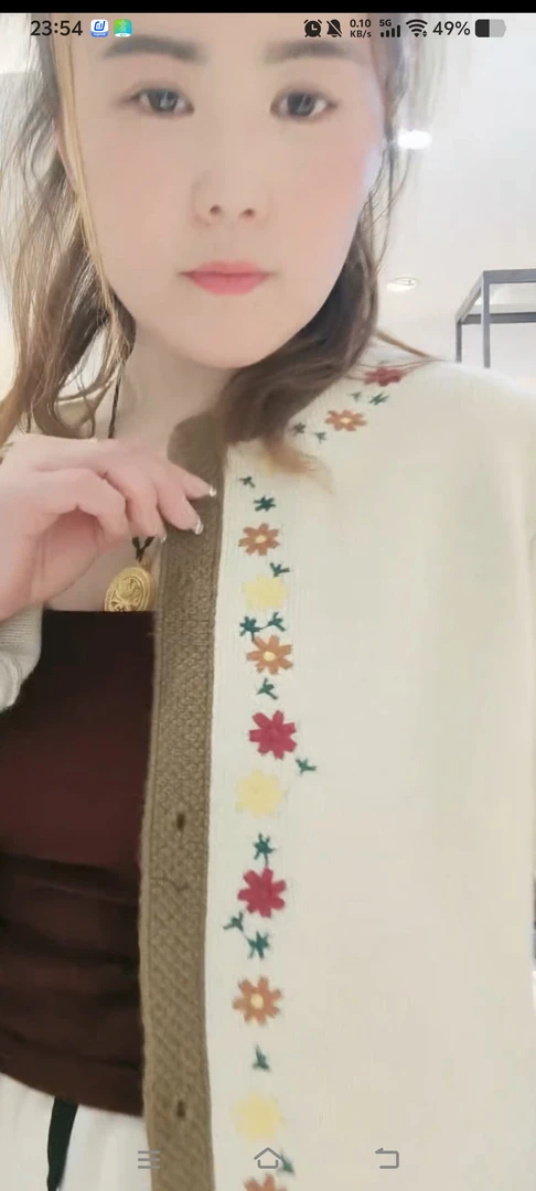 圆领绣花毛衣开衫女士短款针织外套宽松显瘦春秋上衣