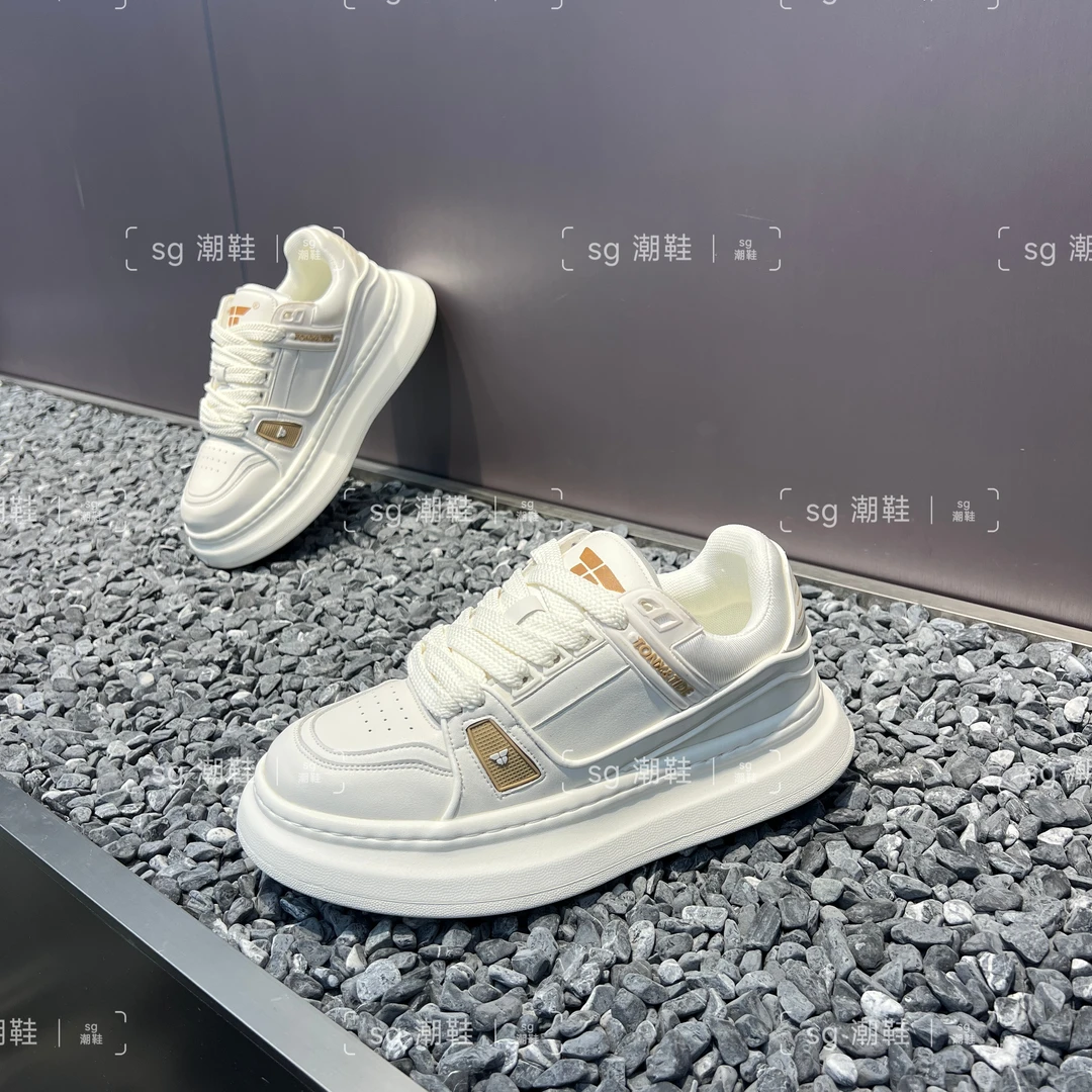 2025春夏男士软底软面休闲时尚青春潮流舒适透气百搭松糕底小白鞋