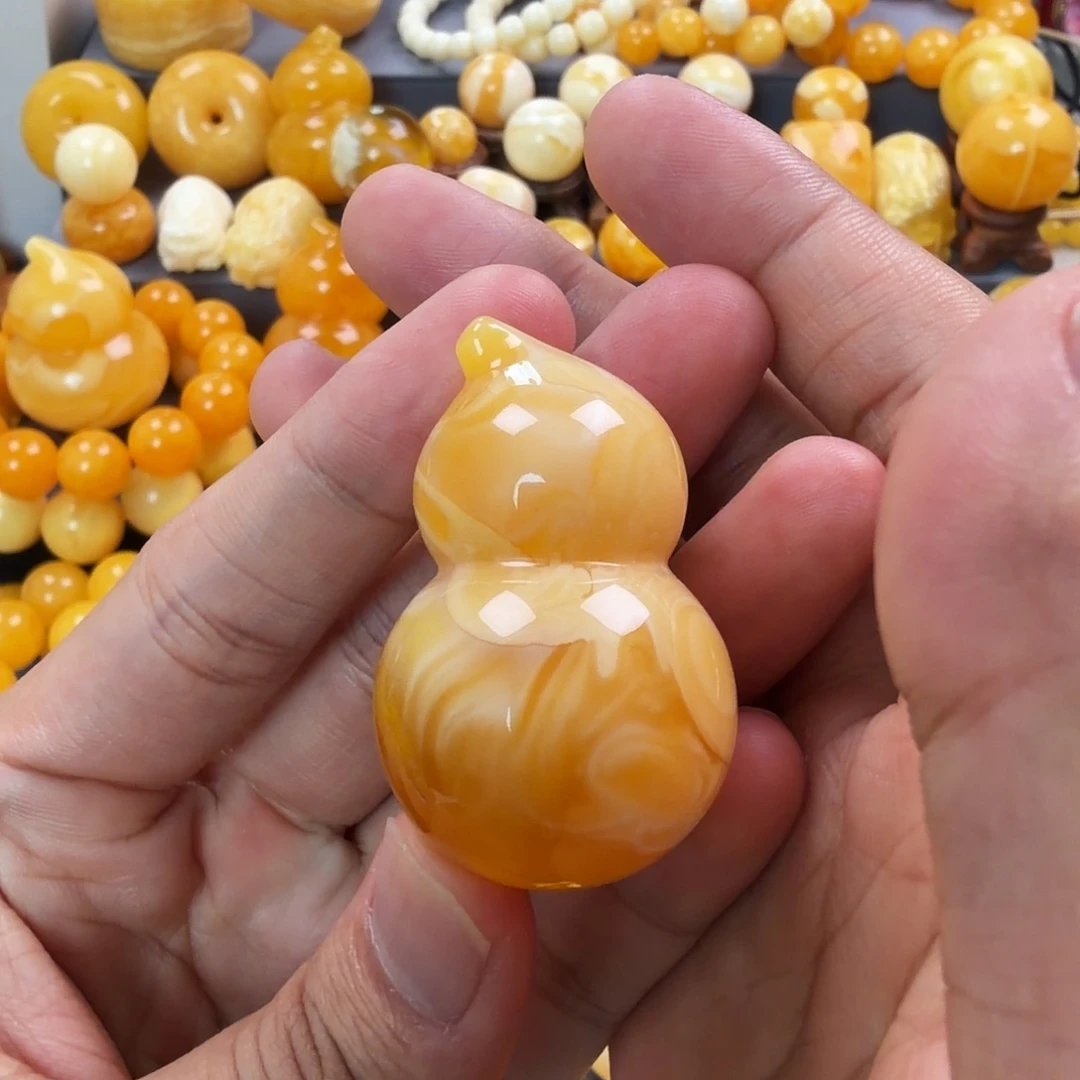 琥珀未镶嵌珠宝奇石