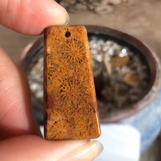 硅化玉吊坠未镶嵌