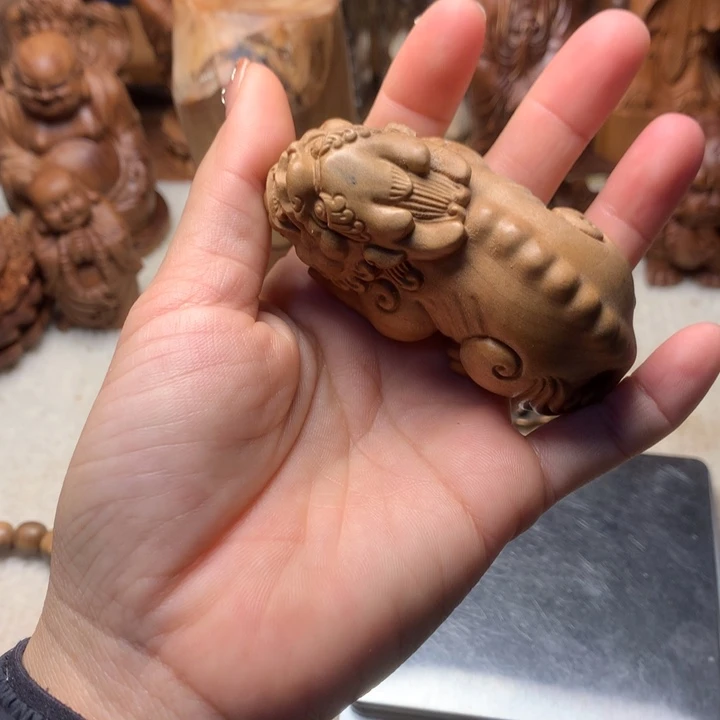 檀香木其他老山檀香手把件瑕疵