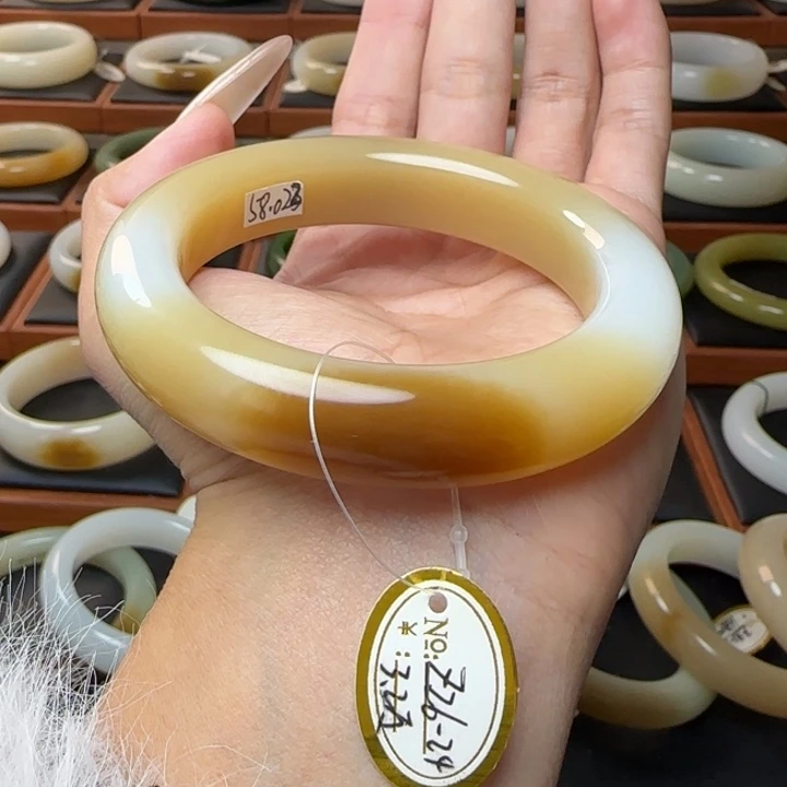 和田玉未镶嵌手镯糖粉白天地糖58.6