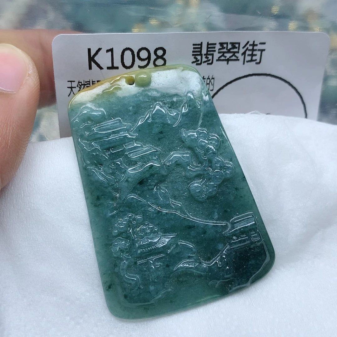 翡翠颈饰未镶嵌手串