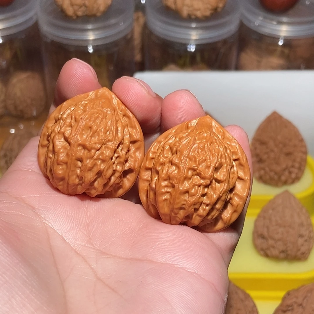 吊坠文玩核桃35金牛