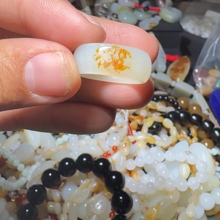 和田玉未镶嵌戒指