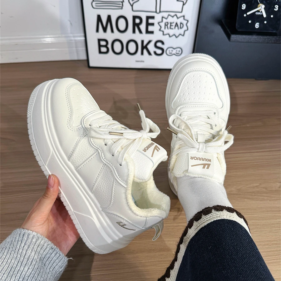 Warrior/回力厚底小白鞋爆款透气女鞋学生百搭增高板鞋加绒保暖鞋