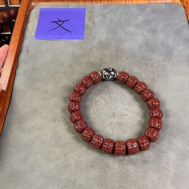 金刚菩提吊坠手串