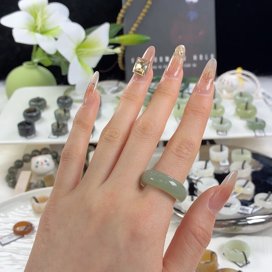 和田玉（糖玉）未镶嵌戒指j51奶蓝泥鳅背18.0