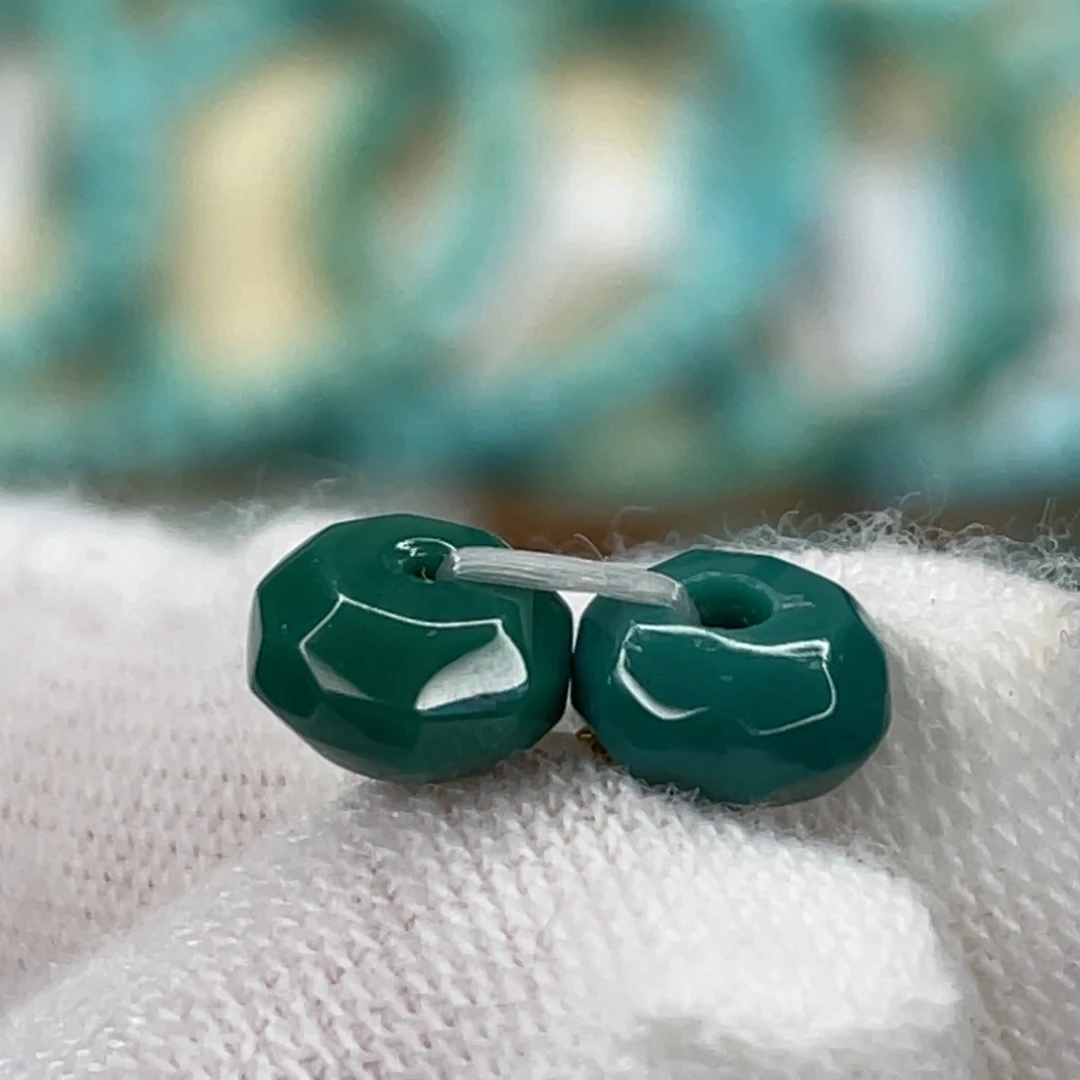 绿松石未镶嵌挂件