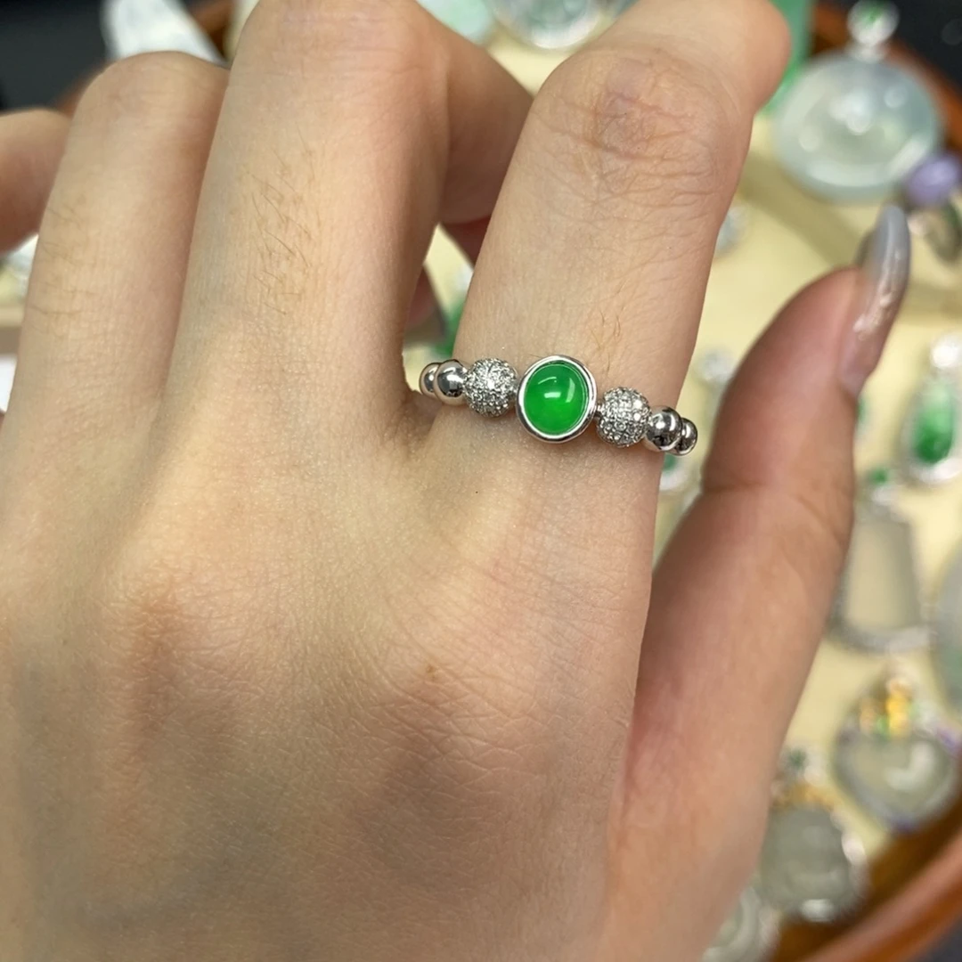 翡翠18K金镶嵌颈饰A货翡翠