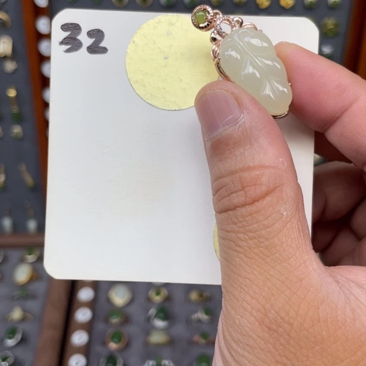 和田玉银S925镶嵌颈饰和田玉32